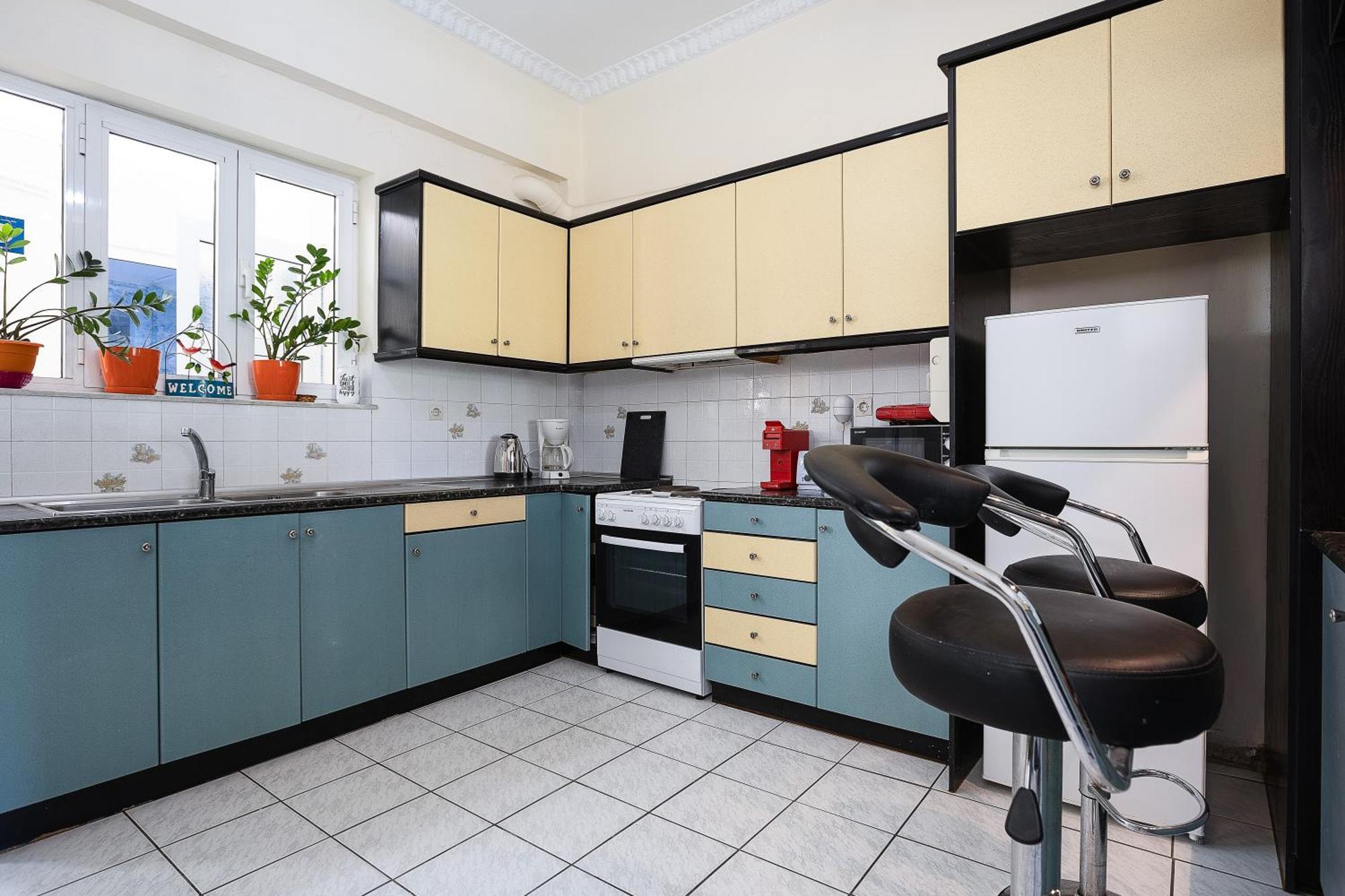 Garden Apartment *